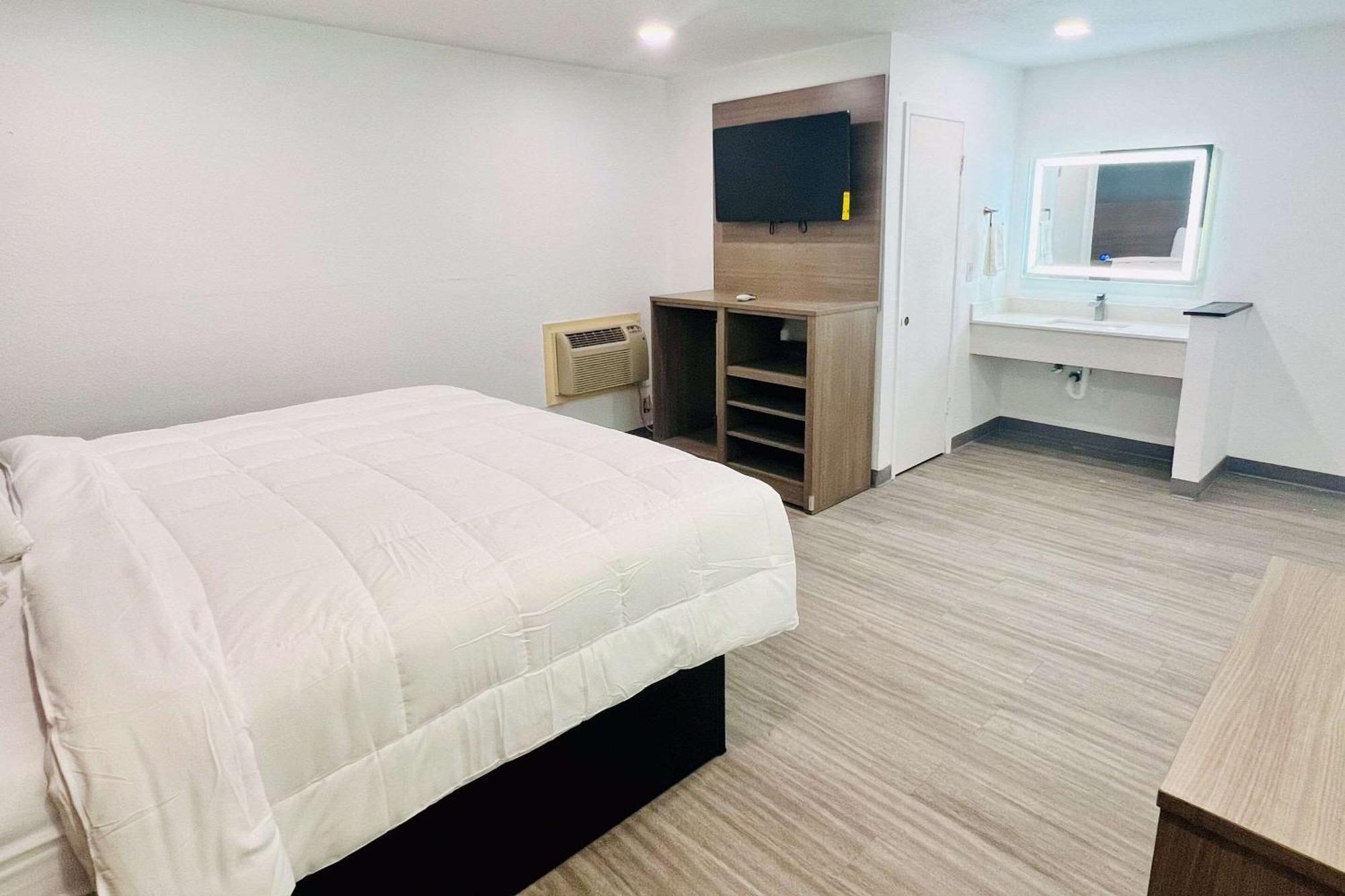 Rodeway Inn Mineola Luaran gambar